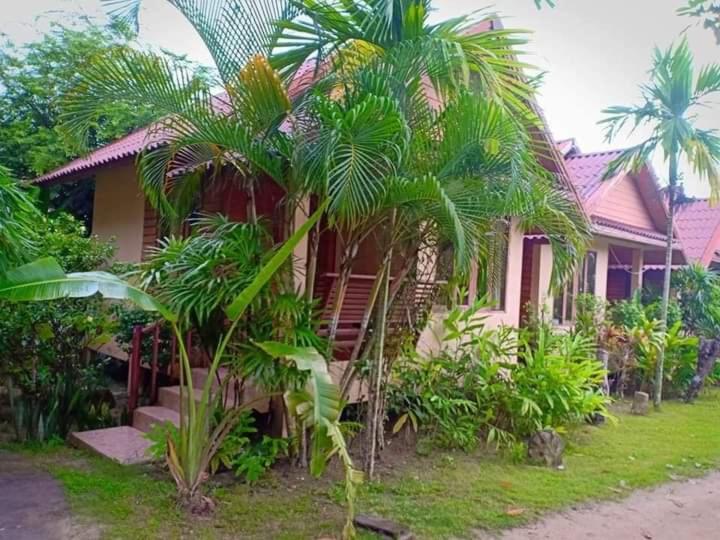 Apache Bar Haad yao – Koh Phangan